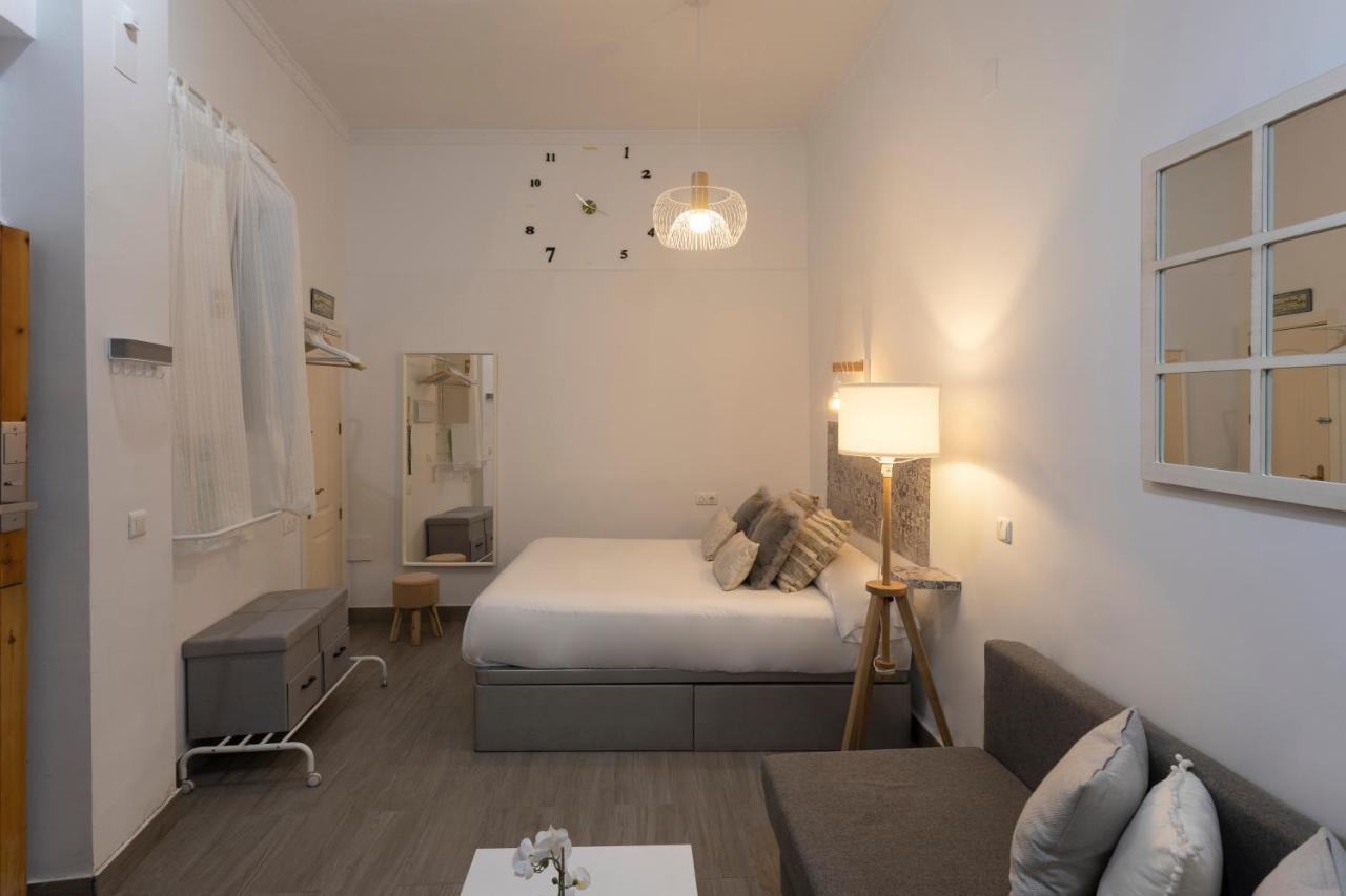 Santa Clara Urban Apartment II Seville Exterior photo